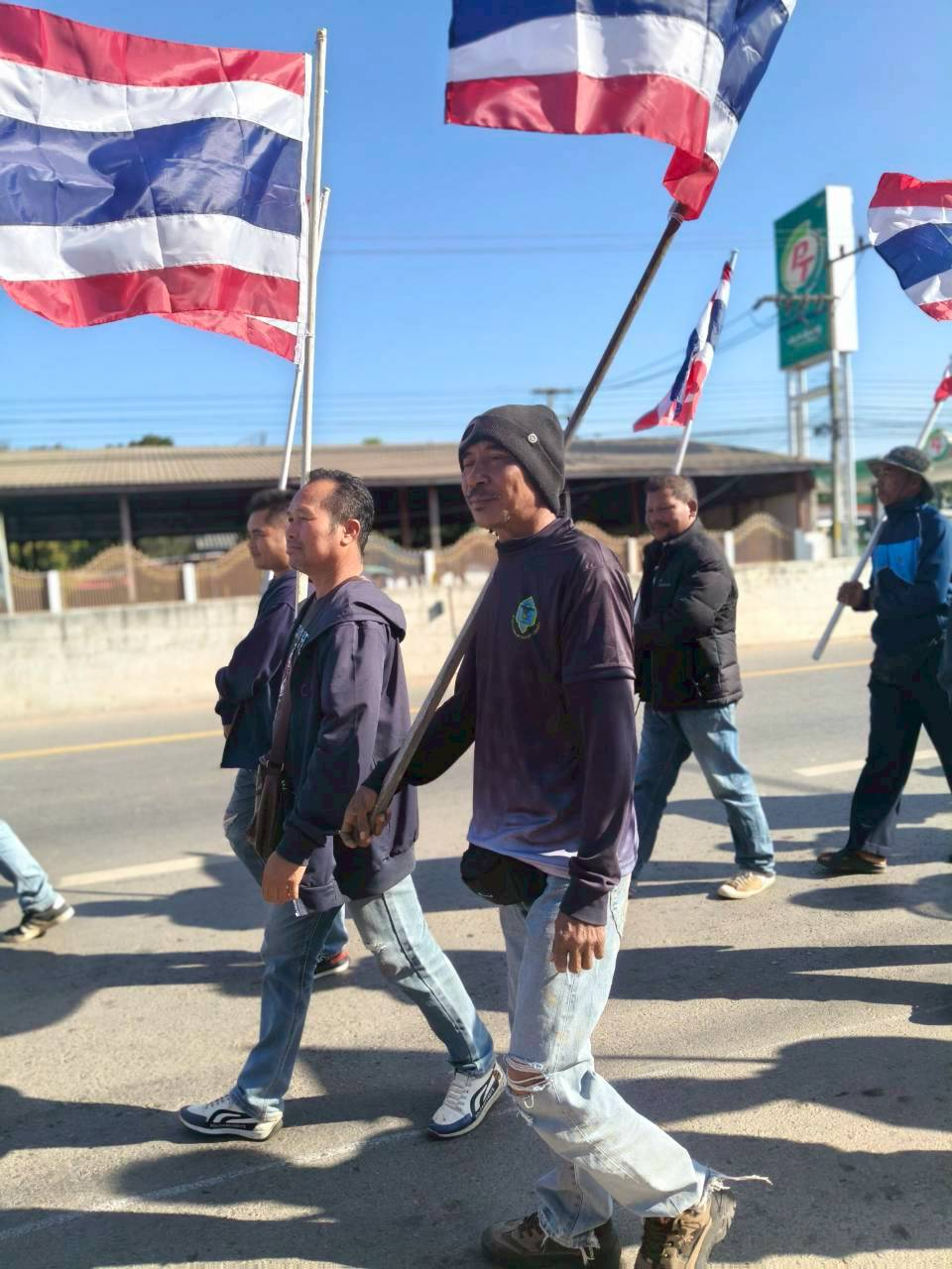 เดินขบวนรณรงค์เชิญชวนผู้มีสิทธิ์เลือกตั้งให้ไปใช้สิทธิ์ เลือกตั้ง นายกองค์การบริหารส่วนตำบลนายางกลัก และสมาชิกสภาองค์การบริหารส่วนตำบลนายางกลัก