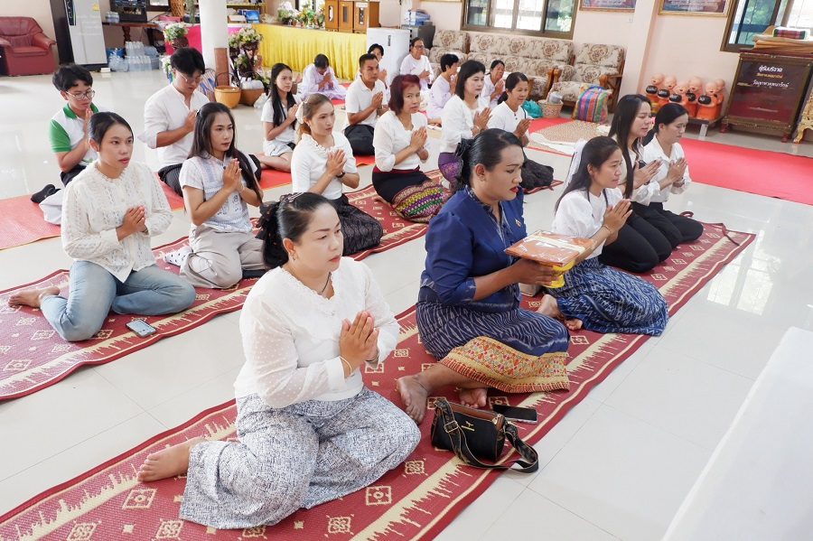 โครการส่งเสริมกิจกรรมทางศาสนา (ถวายเทียนพรรษา)