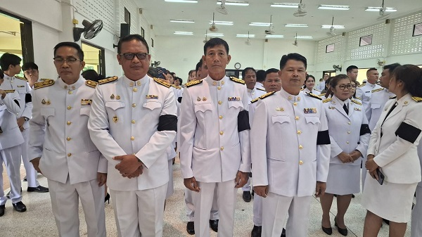 ร่วมพิธีเฉลิมพระเกียรติ พระบาทสมเด็จพระเจ้าอยู่หัว เนื่องในโอกาสวันเฉลิมพรรษา
